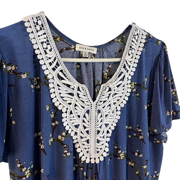 Jon & Anna Floral Top Plus 3X Crochet Accent Slinky All Over Pattern Embellished - Picture 5 of 9